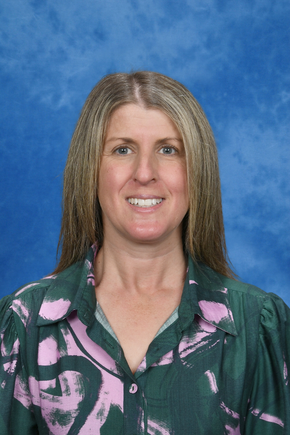 Mrs Carla Dodd